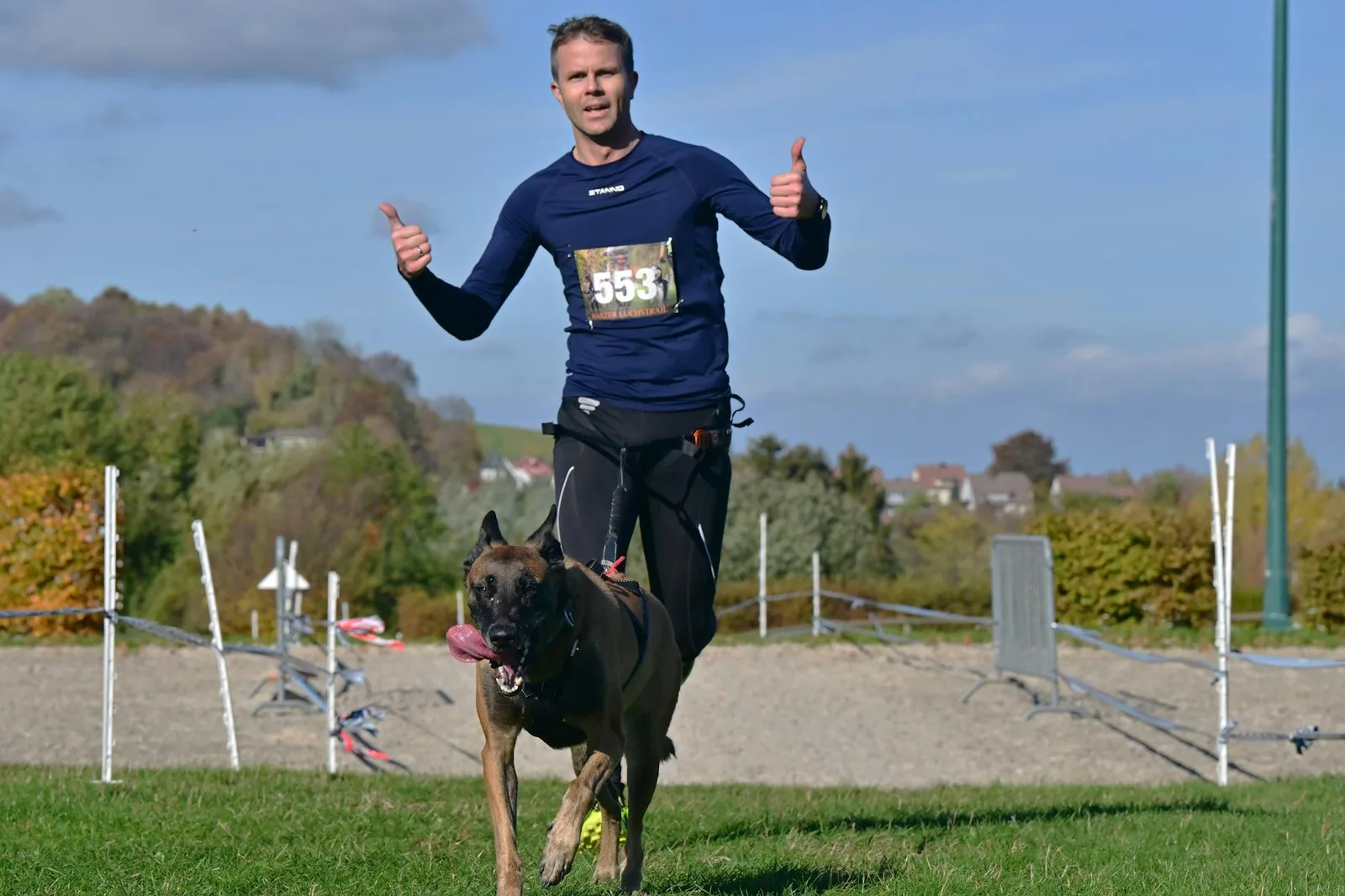 Introducción a los deportes caninos: agility, canicross, mantrailing